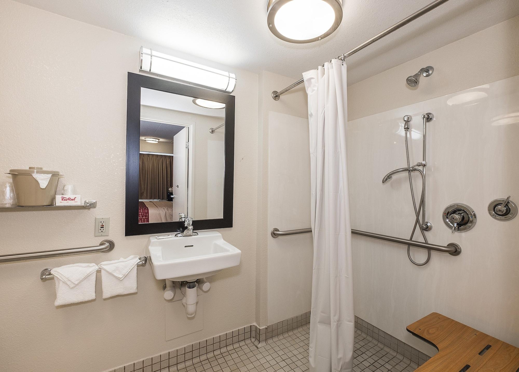 Red Roof Inn Plus + Boston - Framingham Kültér fotó