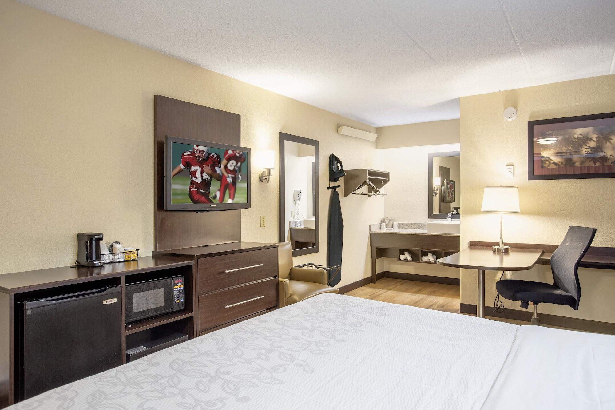 Red Roof Inn Plus + Boston - Framingham Kültér fotó
