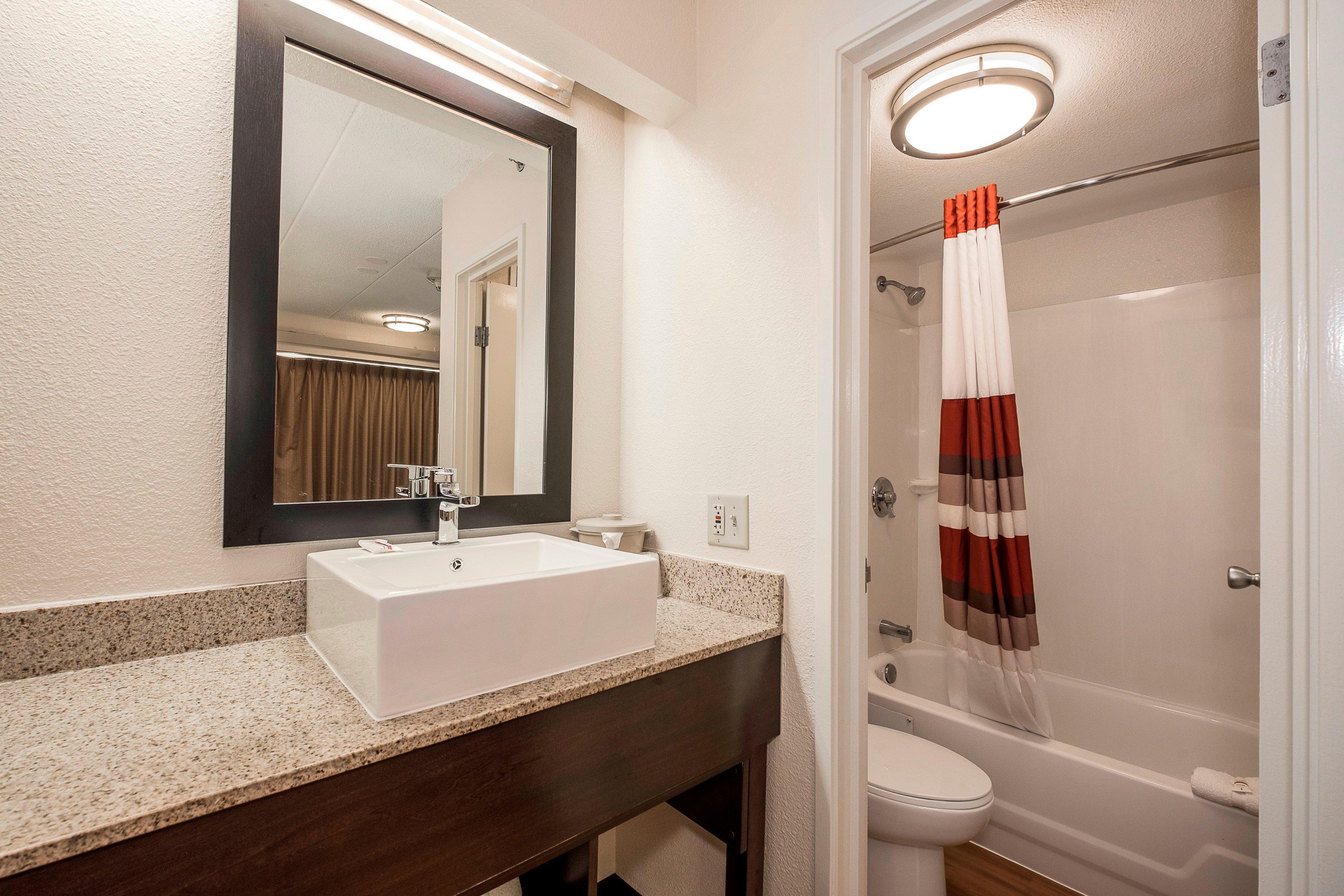 Red Roof Inn Plus + Boston - Framingham Kültér fotó
