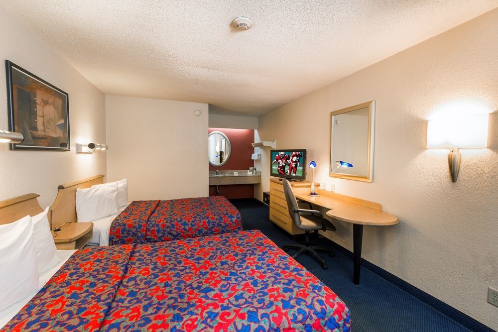 Red Roof Inn Plus + Boston - Framingham Kültér fotó